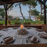 Le Ginestre Villa *