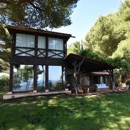 Le Ginestre Villa Bagnaia (Livorno)