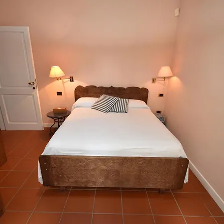 Villa Le Ginestre Bagnaia (Livorno)