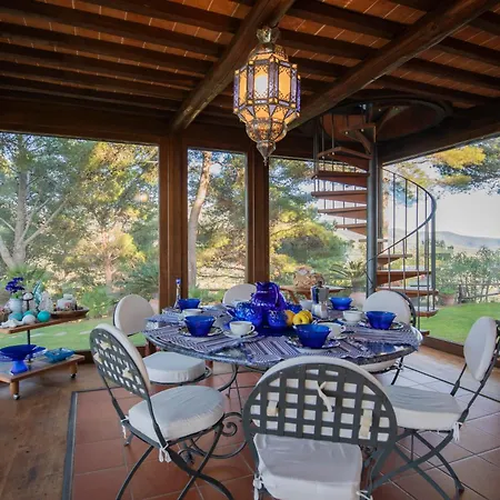 Villa Le Ginestre Bagnaia (Livorno)