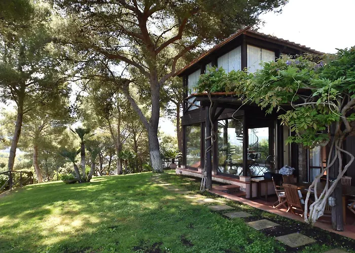 Le Ginestre Villa Bagnaia (Livorno)